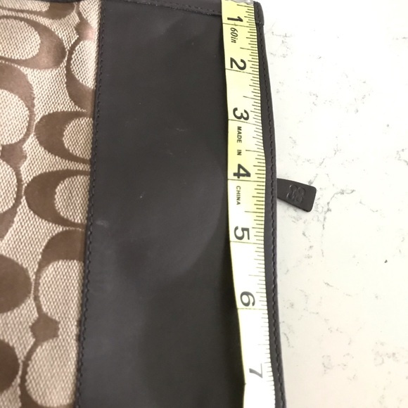 Shoes - Picture 6 of 8